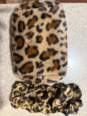 Leopard Print Faux Fur Case with 3 Matching Scrunchies. Never worn or used.